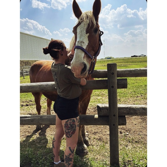 Meet your Posher, Amy - Picture 9 of 9